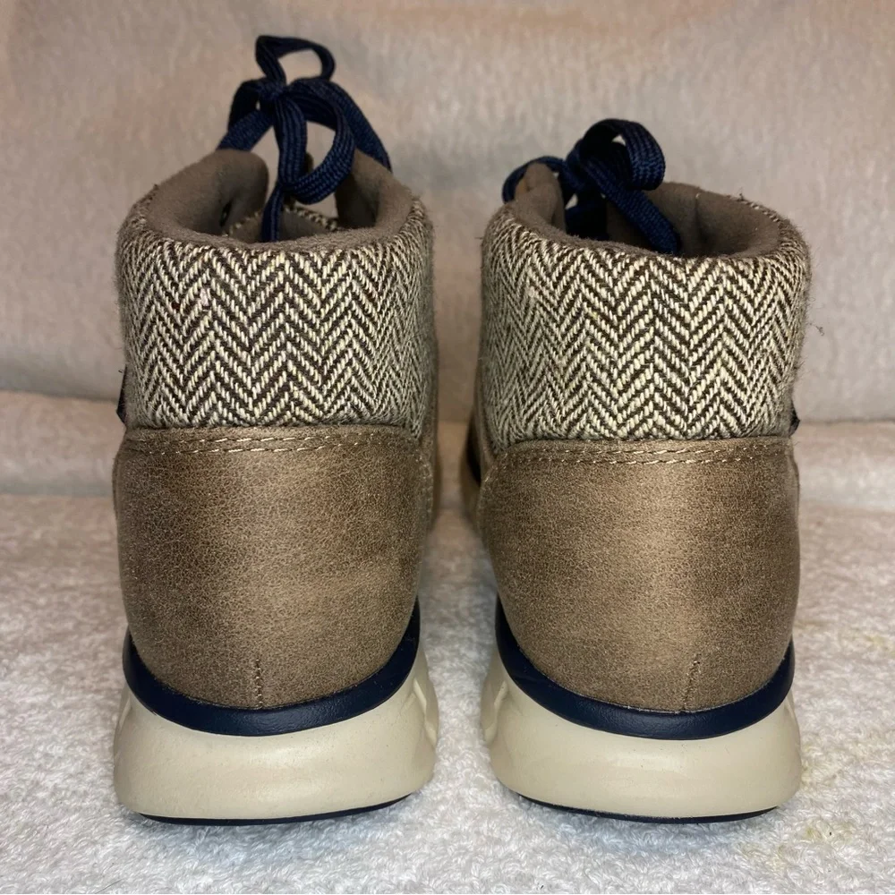 Skechers Synergy Women's Mountain Dreamer Ankle Boots Taupe Memory Foam Size 5 - Picture 5 of 14